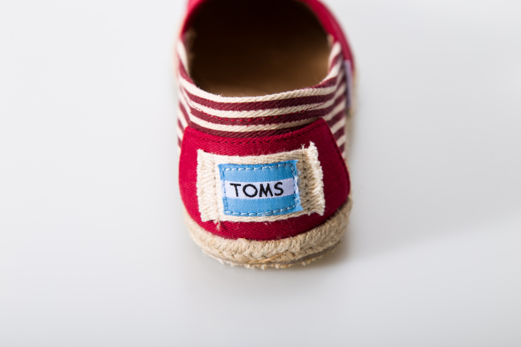 台灣Toms經典紅色小條紋麻底男鞋 - 點擊圖片關閉